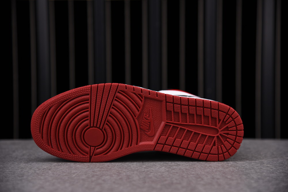 AIR JORDAN 1 LOW 553558-116